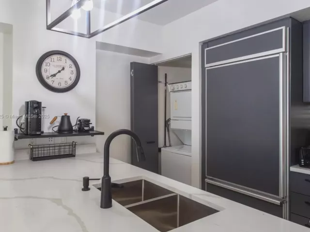 Продажа квартиры #1712 - фото 6152066