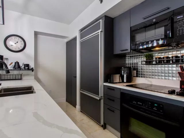 Продажа квартиры #1712 - фото 6152067