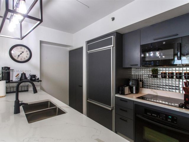 Продажа квартиры #1712 - фото 6152058