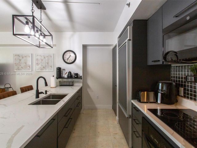 Продажа квартиры #1712 - фото 6152059