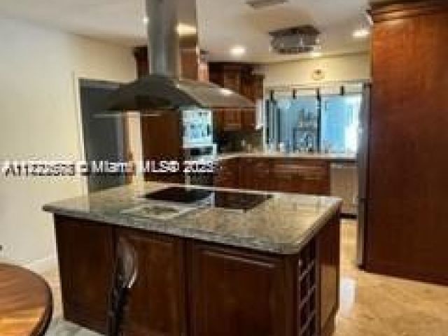 Продажа дома по адресу 14501 SW 67th Ave - фото 5560367