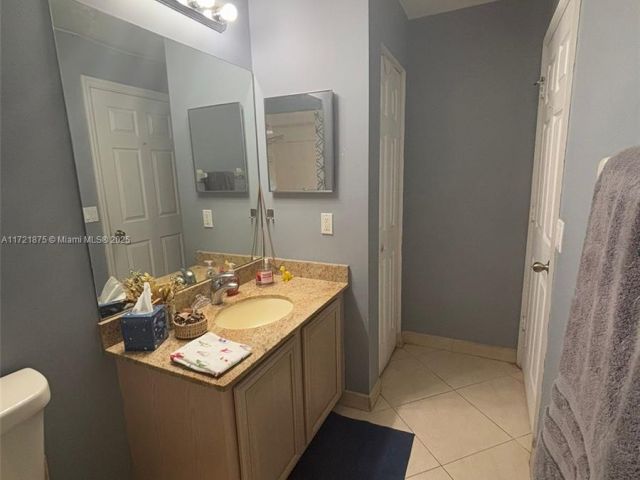 Продажа дома по адресу 5323 NW 109th Ct - фото 5815350