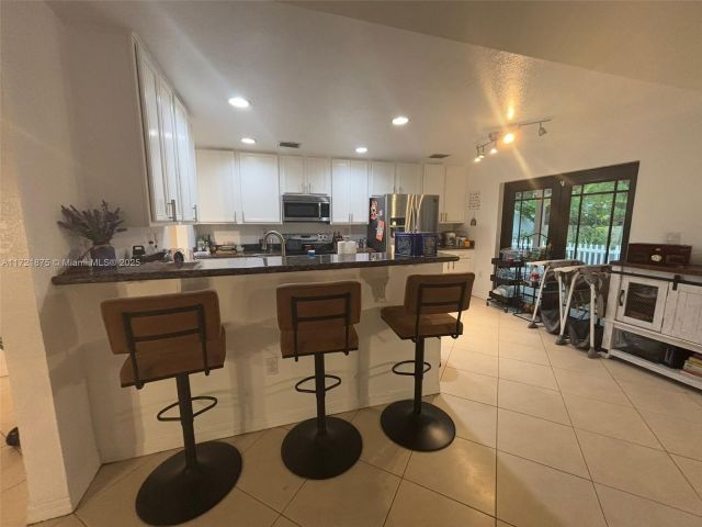 Продажа дома по адресу 5323 NW 109th Ct - фото 5815358