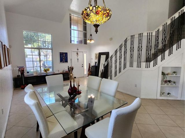 Продажа дома по адресу 5323 NW 109th Ct - фото 5815361