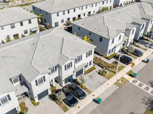 Продажа дома по адресу 13073 SW 286th Way 13073 - фото 5599710