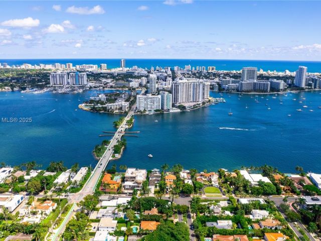 Продажа дома по адресу 200 E Rivo Alto Dr - фото 5516196