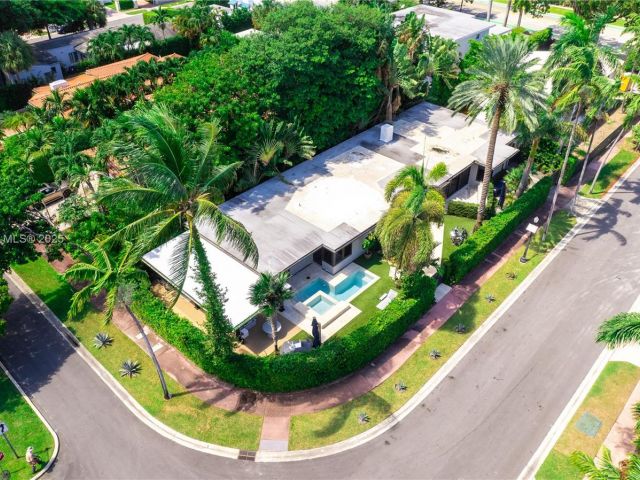 Продажа дома по адресу 200 E Rivo Alto Dr - фото 5516205