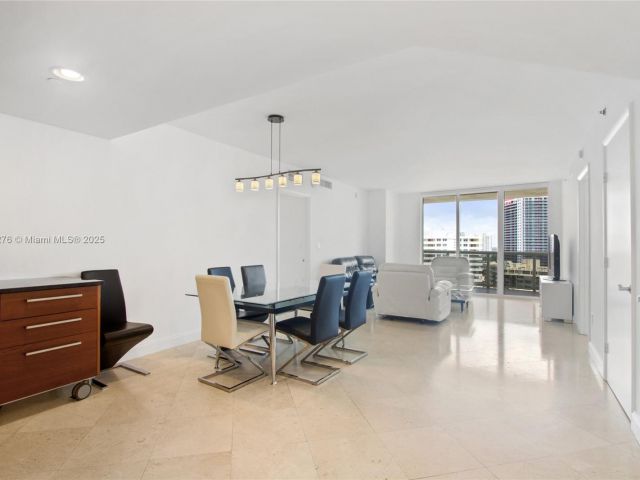 Продажа квартиры #1608 - фото 5671876