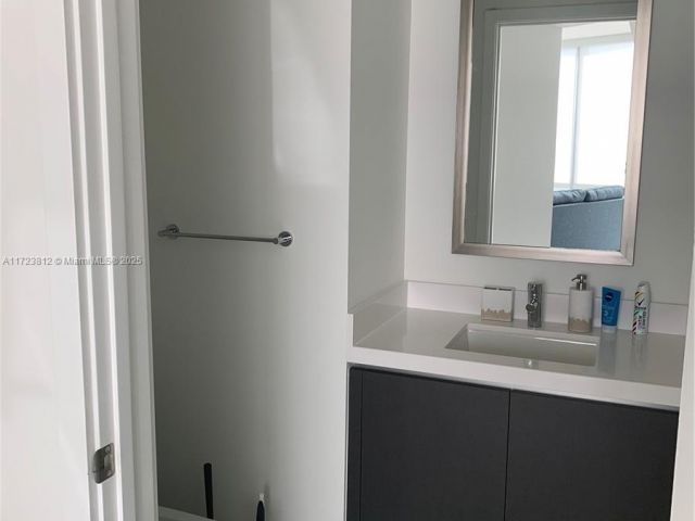 Продажа квартиры #1002 - фото 5640565