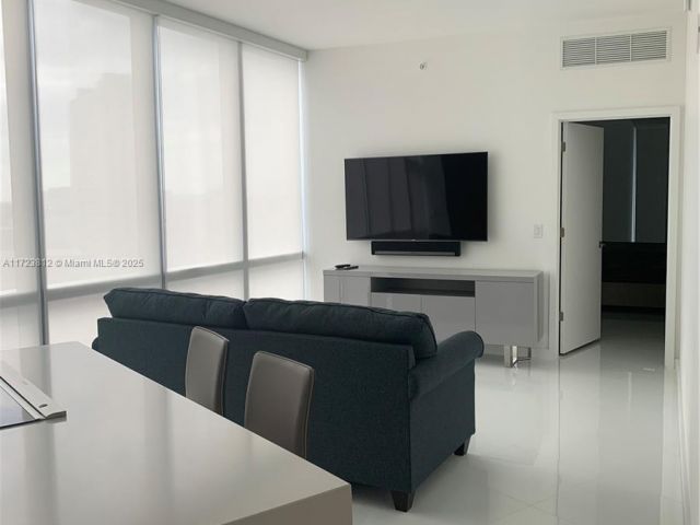 Продажа квартиры #1002 - фото 5640573