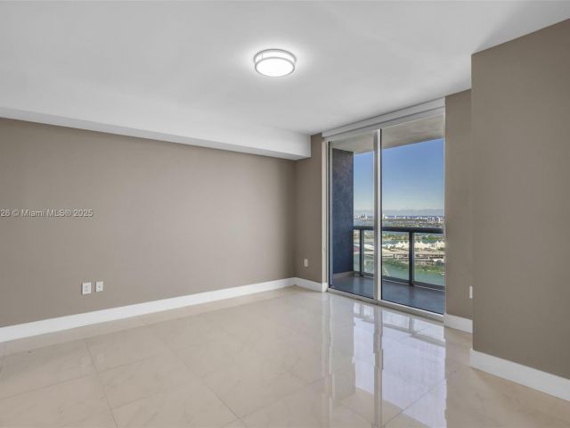 Продажа квартиры #4208 - фото 6200120