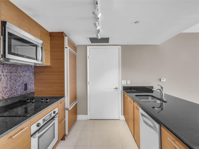 Продажа квартиры #4208 - фото 6200131