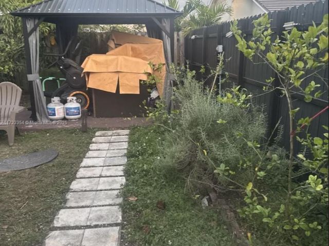 Продажа дома по адресу 981 NW 134th Ave - фото 6237616