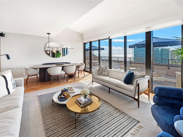 Квартира в аренду номер1002 - фото 5647739