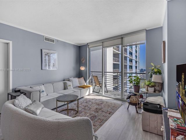 Продажа квартиры #3726 - фото 5638507