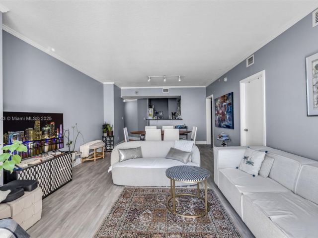 Продажа квартиры #3726 - фото 5638509