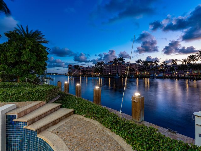 Дом в аренду по адресу 155 SE Spanish Trail - фото 6399165