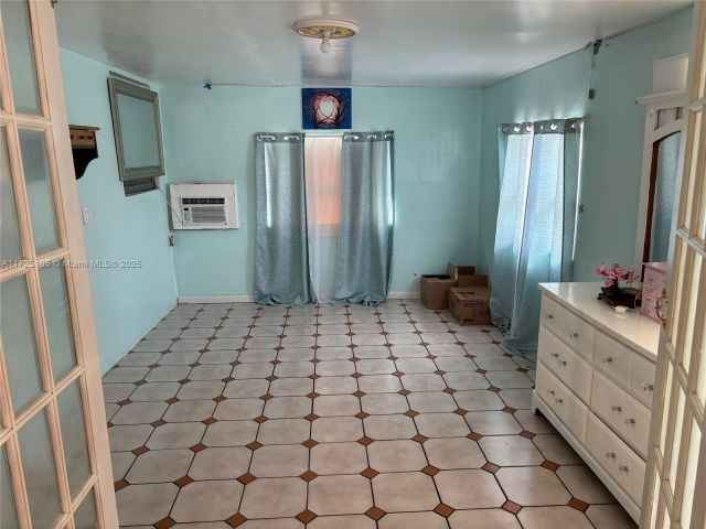 Продажа дома по адресу 8471 NW 16th St - фото 5550467