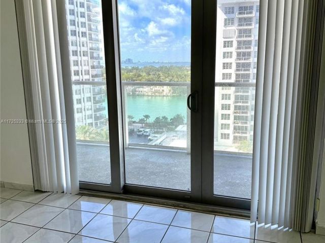 Квартира в аренду номер1011 - фото 5682226