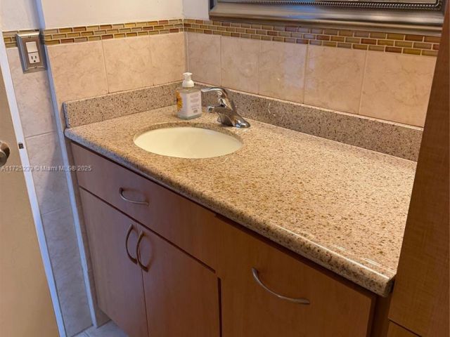 Квартира в аренду номер1011 - фото 7432535