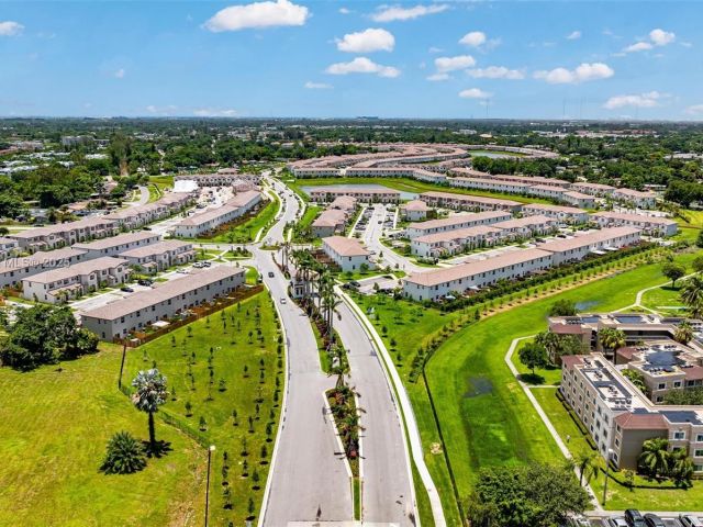 Продажа дома по адресу 2357 NW 130th St - фото 5844664