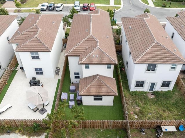 Продажа дома по адресу 2357 NW 130th St - фото 5844669