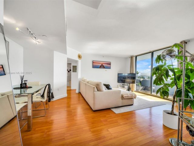 Продажа квартиры #1904 - фото 5721751