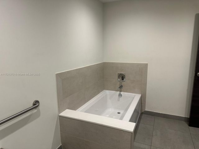 Продажа квартиры #N222 - фото 5679009