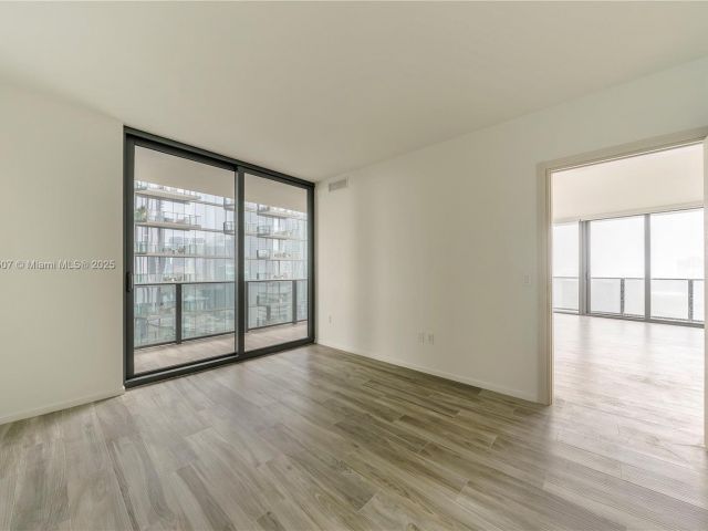 Продажа квартиры #2005 - фото 5622015