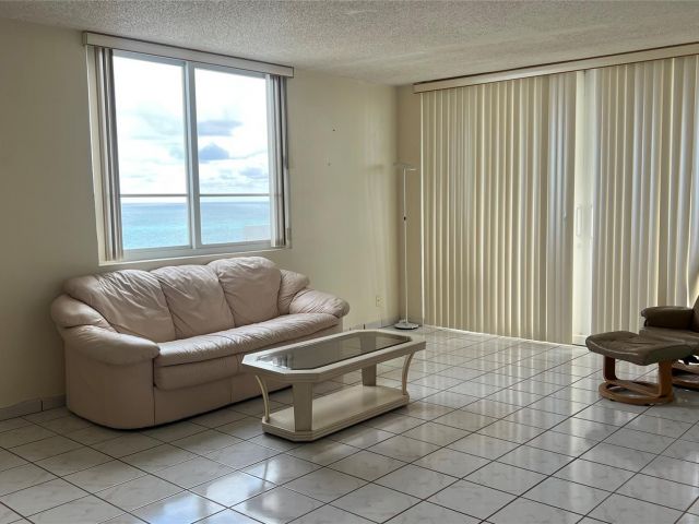 Продажа квартиры #1210 - фото 5710210