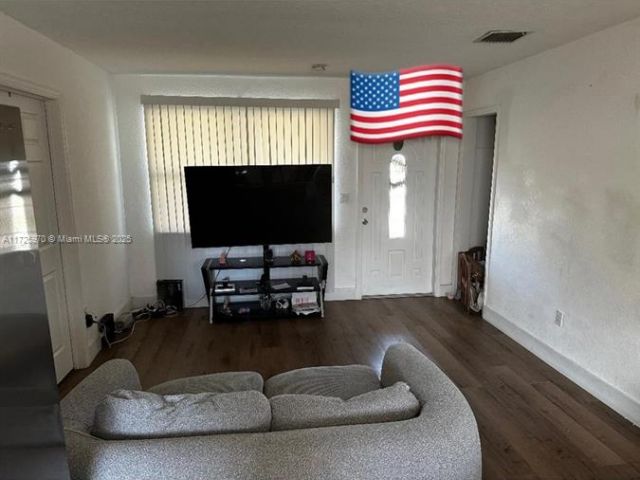 Продажа дома по адресу  - фото 6124051