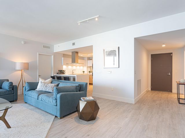 Продажа квартиры #2308 - фото 5810873