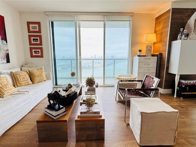 Продажа квартиры #3510 - фото 5630292