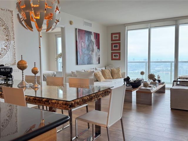 Продажа квартиры #3510 - фото 5630296