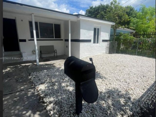 Продажа дома по адресу 1741 NW 68th Ter - фото 6851196