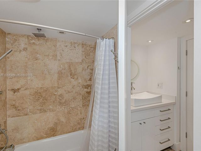 Продажа квартиры #1515 - фото 5611898