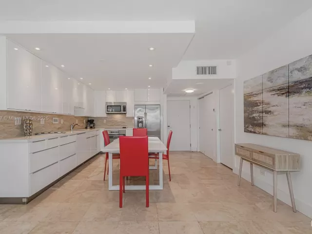 Продажа квартиры #1515 - фото 5611908