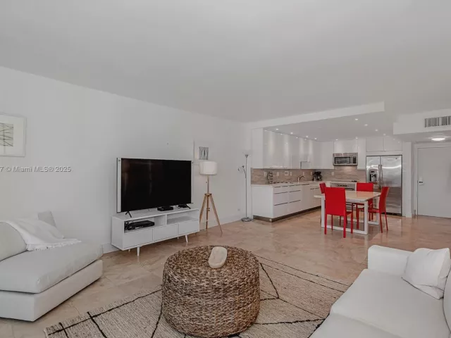 Продажа квартиры #1515 - фото 5611910