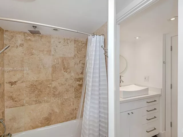 Продажа квартиры #1515 - фото 5611898