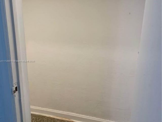 Продажа дома по адресу 1223 NE 181st St - фото 5581693