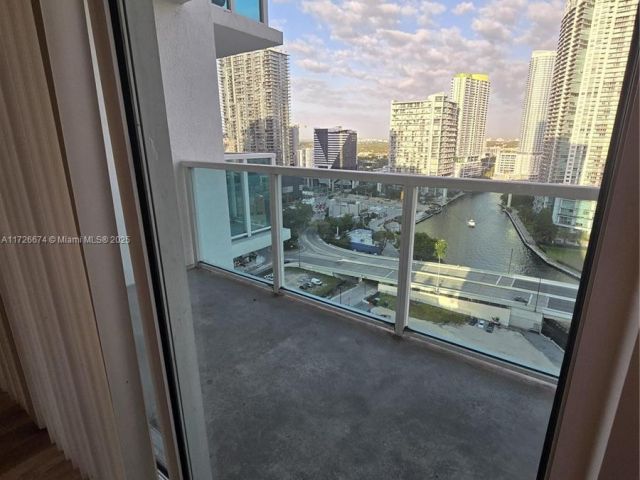 Продажа квартиры #2409 - фото 7429651