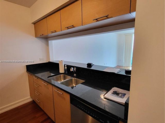 Продажа квартиры #2409 - фото 7429658