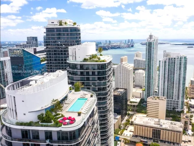 Продажа квартиры #2709 - фото 5606119