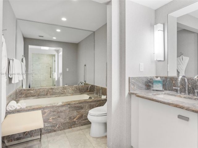 Продажа квартиры #R2210 - фото 6290059