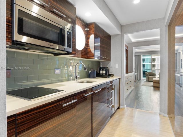 Продажа квартиры #R2210 - фото 6290062