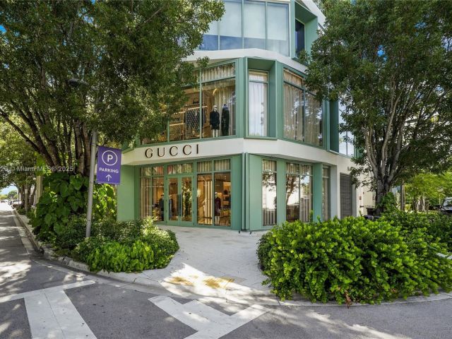 Продажа дома по адресу 133 NE 48th St - фото 5815847