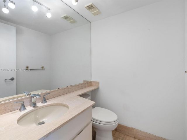 Продажа квартиры #502 - фото 5604325