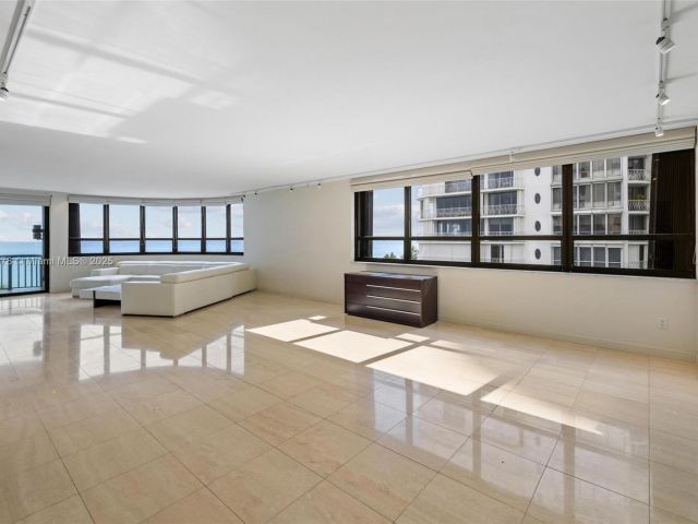 Продажа квартиры #502 - фото 5604328