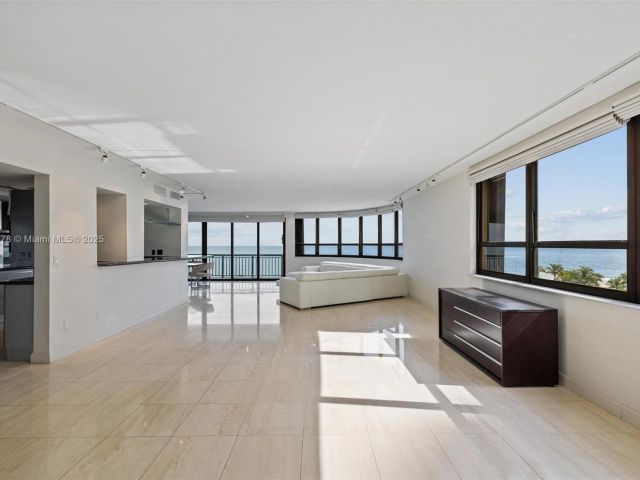 Продажа квартиры #502 - фото 5604329