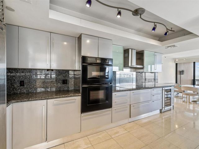 Продажа квартиры #502 - фото 5604337